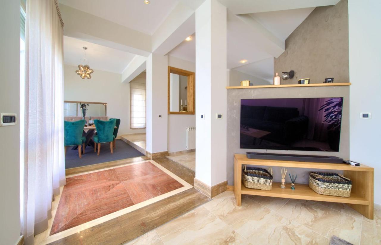Villa Piano Pinezići Eksteriør bilde